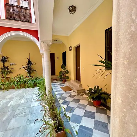 Caballerizas Apartment Seville