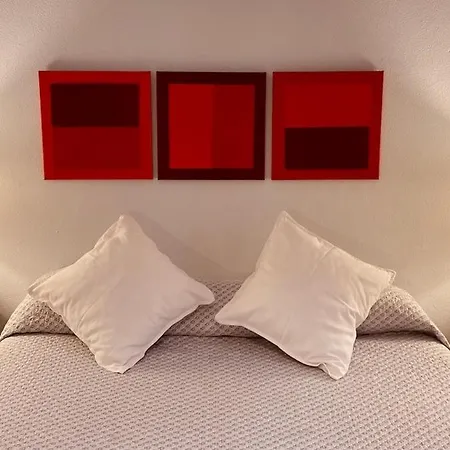 Caballerizas Apartment *